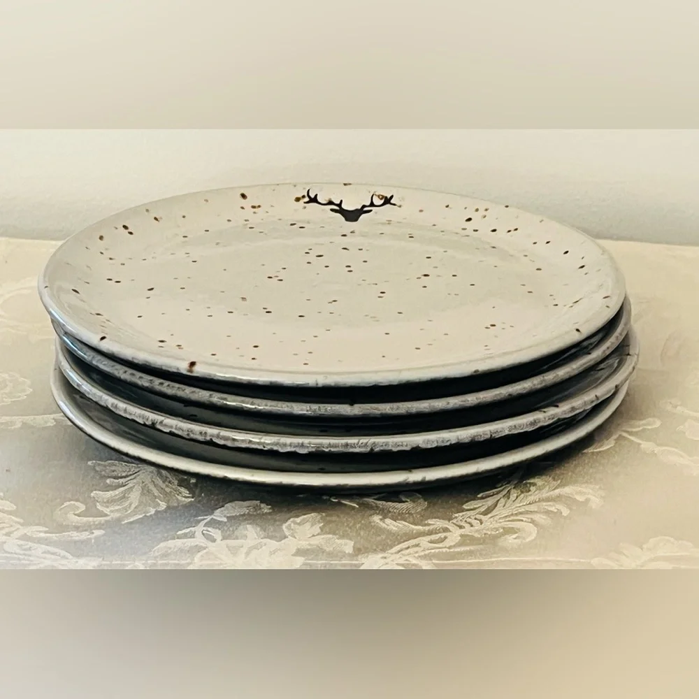 NWOB Pottery Barn Rustic Reindeer Terracotta Dinner Plates S/4 Christmas Holiday - Picture 3 of 16